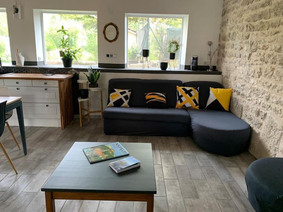 Le Majol Ferienhaus La Chapelle-sur-Furieuse